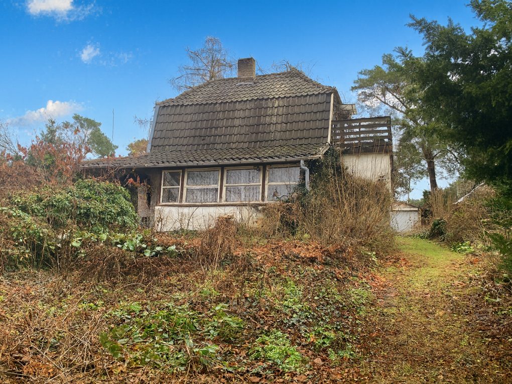 Hang zum Neuanfang – Abrisshaus mit Aussicht